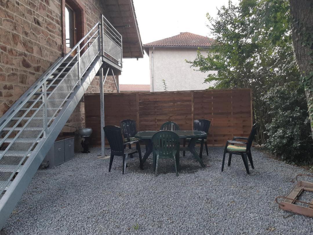 Chambre D Hote La Grange Pommiers-en-Forez Exteriör bild