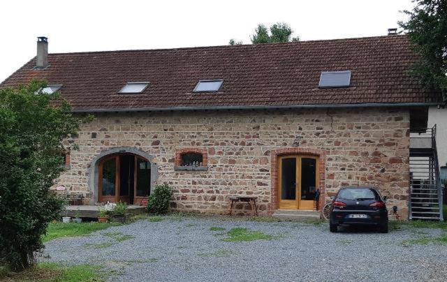 Chambre D Hote La Grange Pommiers-en-Forez Exteriör bild